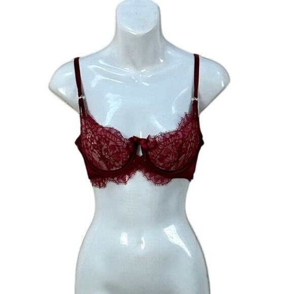 Victoria’s Secret Lace Bra size 32D - Picture 1 of 6